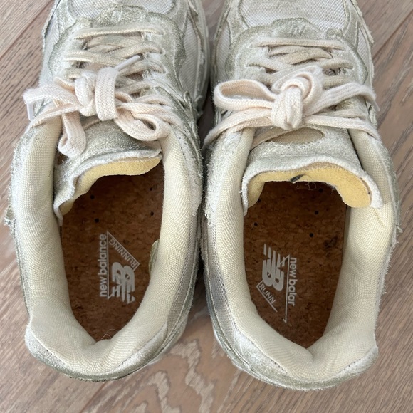 2002R 'Protection Pack - Distressed' – Size us 5.5 men US 5.5 M (US 7 W) - Picture 5 of 11